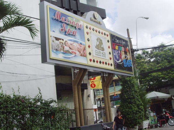 Thiết kế pano ngoài trời 03